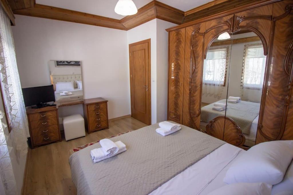 Apartament Emblematic House 3 Gjirokastra Zewnętrze zdjęcie